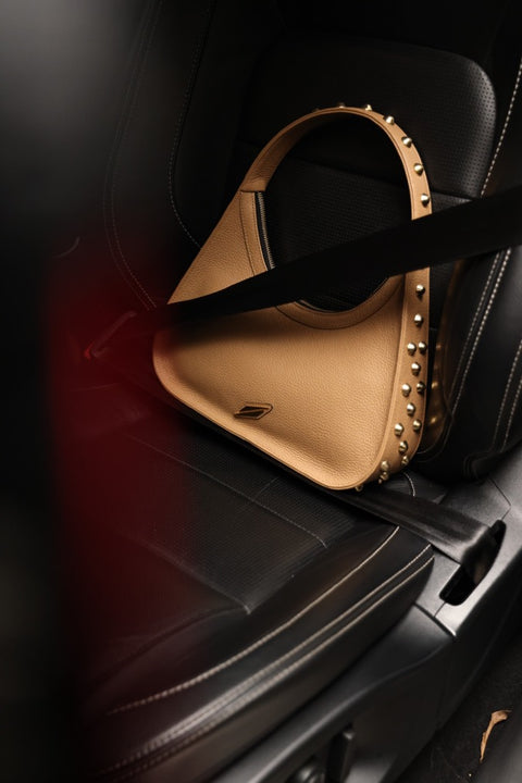 BIG LILI SCOTCH NUDE STUDS